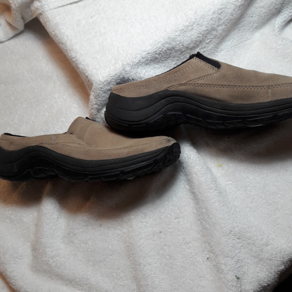 L.L. Bean Ladies Mule Type Slides - image 2